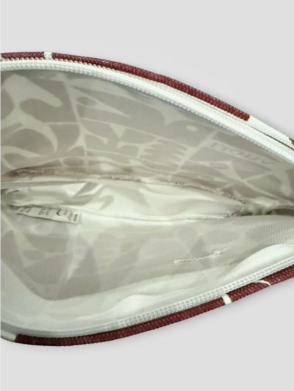 NWT Vuori Limited Edition Canvas Zippered Pouch Bag